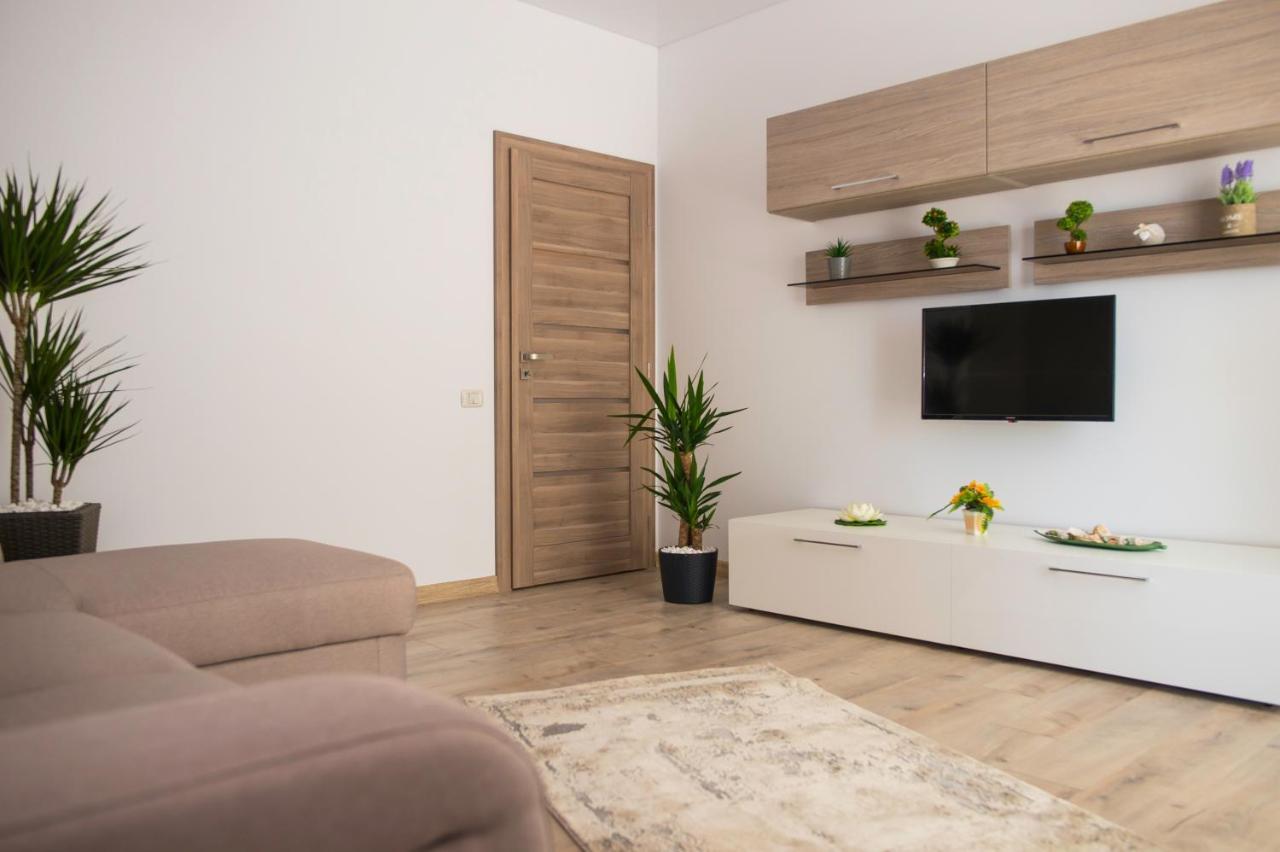 Golden Shell Apartment Mamaia Nord Năvodari Екстериор снимка