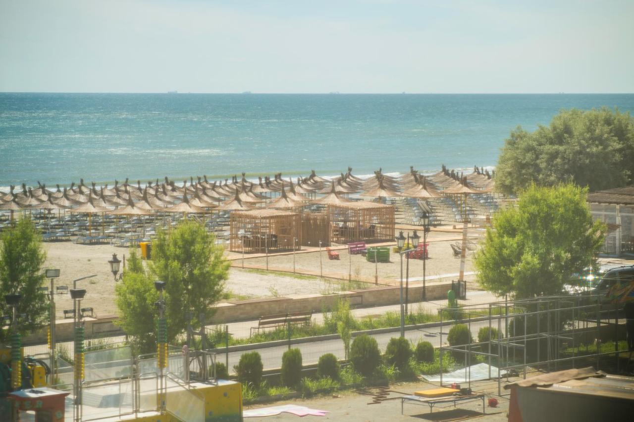 Golden Shell Apartment Mamaia Nord Năvodari Екстериор снимка