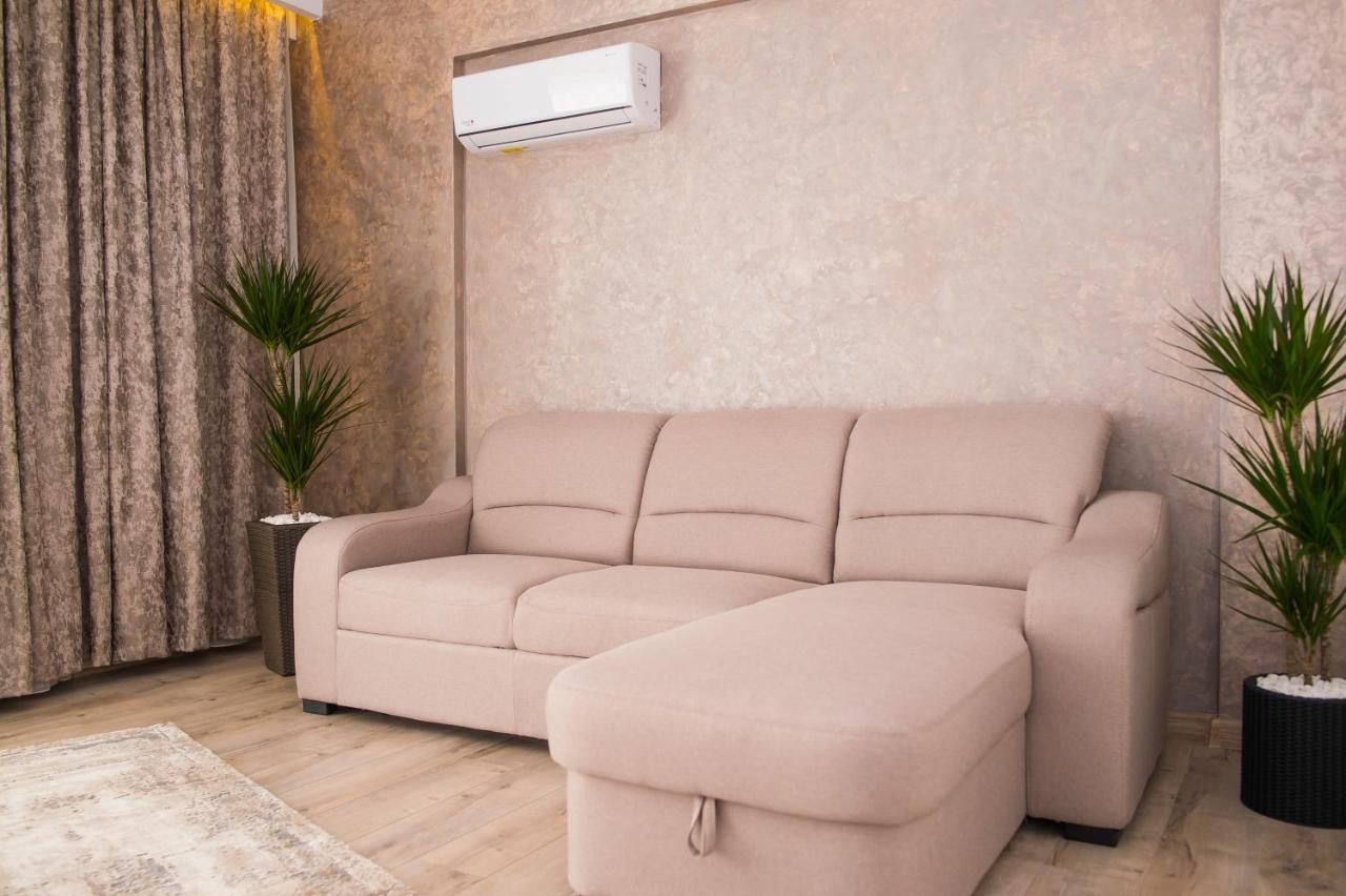 Golden Shell Apartment Mamaia Nord Năvodari Екстериор снимка