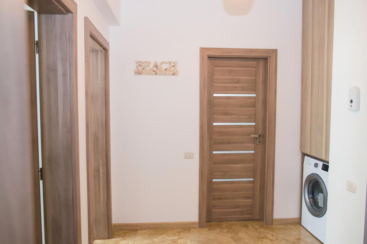 Golden Shell Apartment Mamaia Nord Năvodari Екстериор снимка